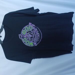 Black Voodoo Doughnuts neon logo shirt, sz L